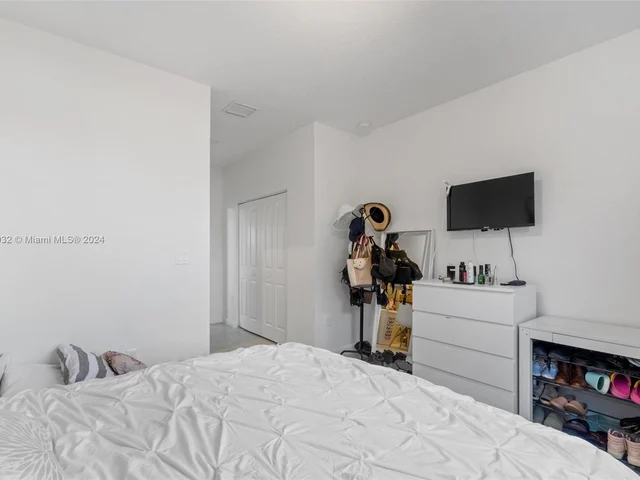 13265 SW 234 ST, Miami FL 33032