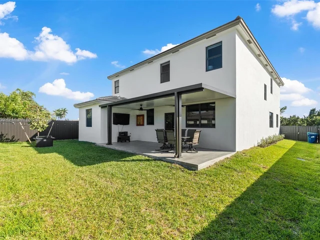 13265 SW 234 ST, Miami FL 33032