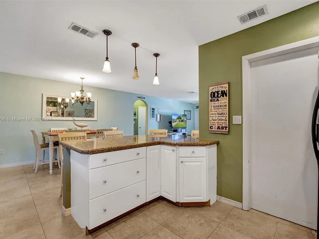 417 SE 3rd Pl # 0, Dania Beach FL 33004