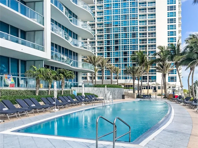 6899 Collins Ave # 2804, Miami Beach FL 33141
