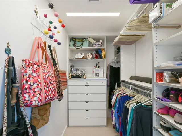 6899 Collins Ave # 2804, Miami Beach FL 33141