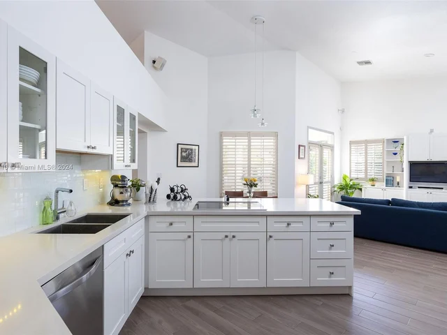 11153 SW 145th Pl, Miami FL 33186