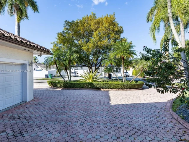 11153 SW 145th Pl, Miami FL 33186