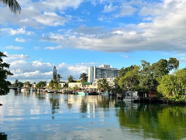 155 N Shore Dr # 155, Miami Beach FL 33141