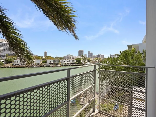 155 N Shore Dr # 155, Miami Beach FL 33141