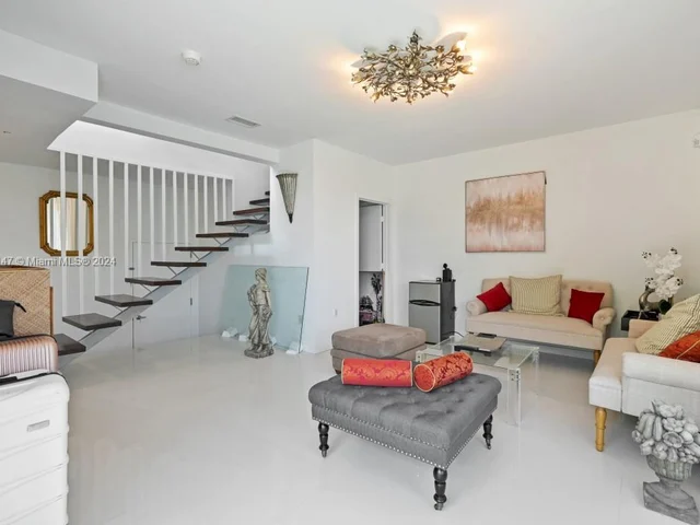 155 N Shore Dr # 155, Miami Beach FL 33141
