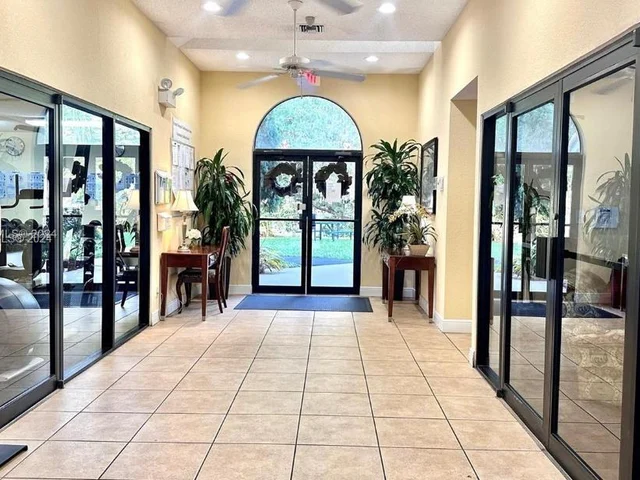 10141 W Sunrise Blvd # 203, Plantation FL 33322