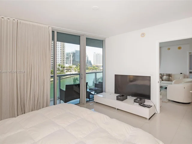 495 Brickell Ave # 520, Miami FL 33131