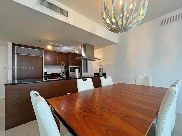 495 Brickell Ave # 520, Miami FL 33131