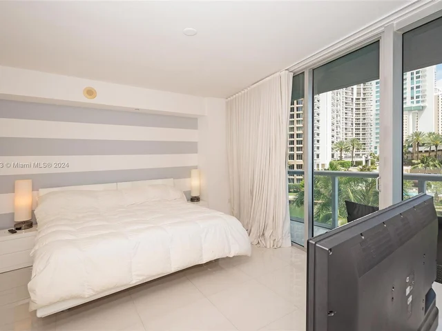 495 Brickell Ave # 520, Miami FL 33131