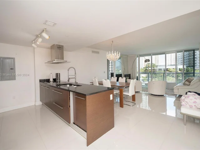 495 Brickell Ave # 520, Miami FL 33131