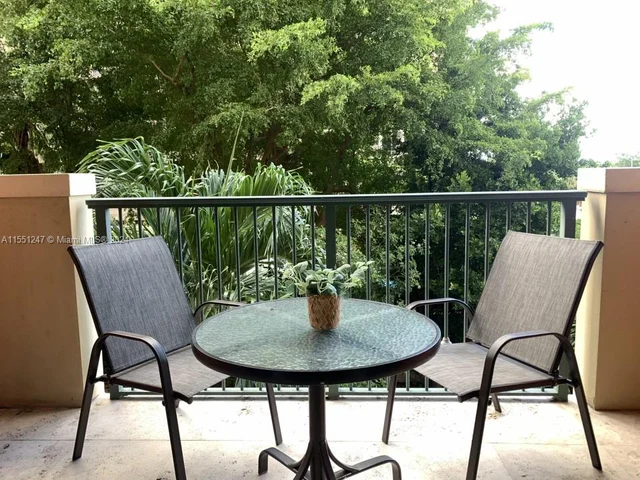 2951 S Bayshore Dr # 405, Miami FL 33133