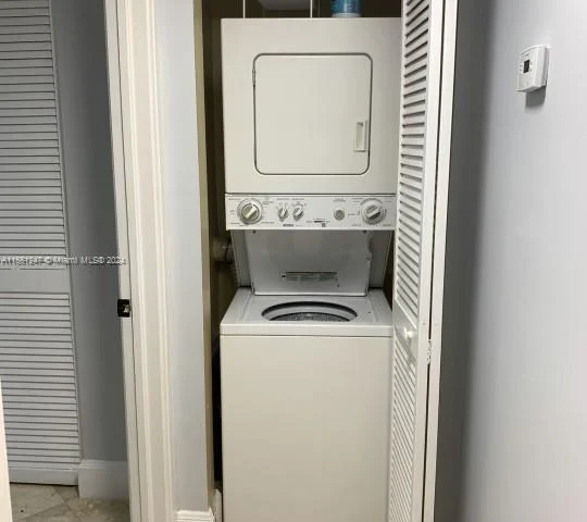 2951 S Bayshore Dr # 405, Miami FL 33133