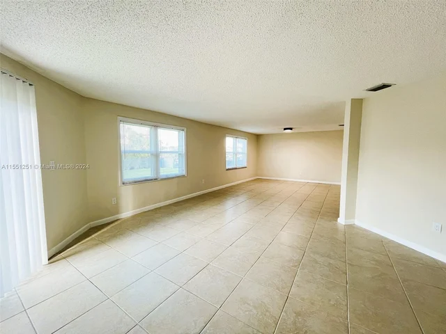 327 Gulfstream Rd, Dania Beach FL 33004