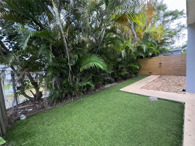 1414 NE 12th St # 1414, Fort Lauderdale FL 33304