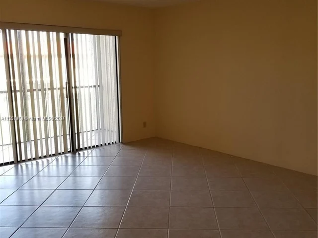 369 Lakeview Dr # 204, Weston FL 33326