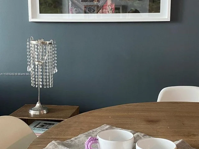 2001 Biscayne Blvd # 2306, Miami FL 33137