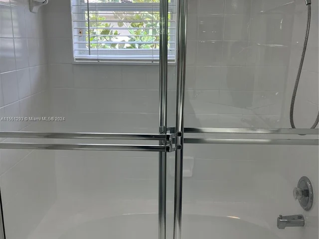 2243 NW 170th Ave, Pembroke Pines FL 33028