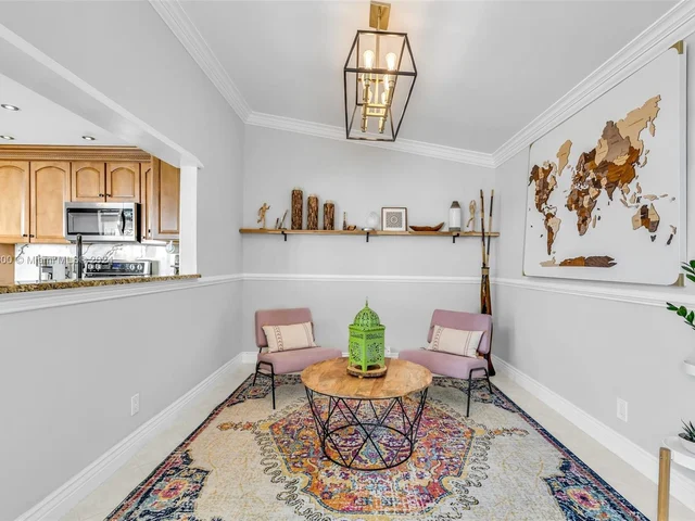 303 NW 41st Ave, Deerfield Beach FL 33442