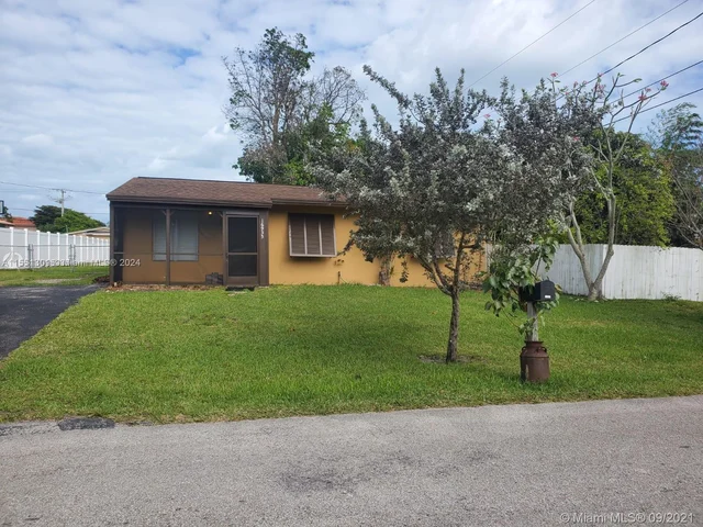 16935 SW 93 ave, Palmetto Bay FL 33157
