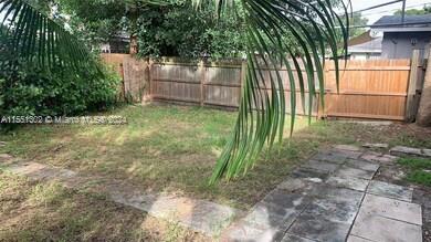 1005 NE 17th St, Fort Lauderdale FL 33305