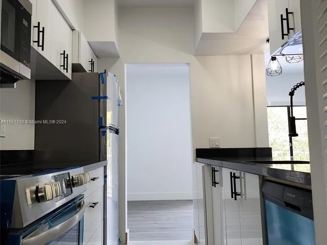 2101 NORMANDY DRIVE # 204, Miami Beach FL 33141