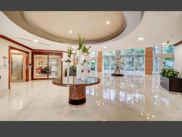 21205 NE 37 Ave # 310, Aventura FL 33180