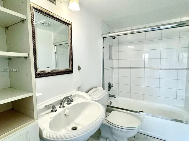 130 S Shore Dr # 4B, Miami Beach FL 33141