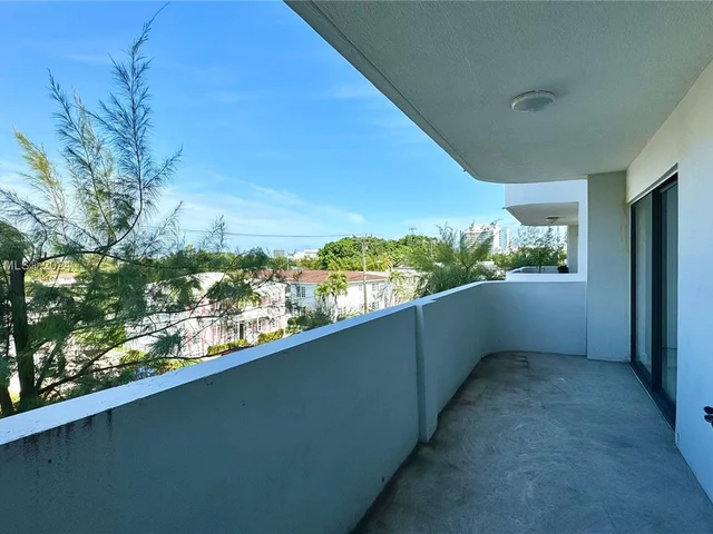 130 S Shore Dr # 4B, Miami Beach FL 33141