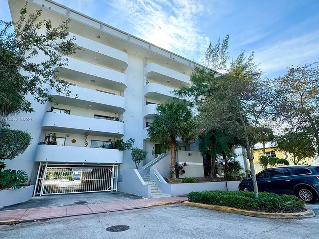 130 S Shore Dr # 4B, Miami Beach FL 33141