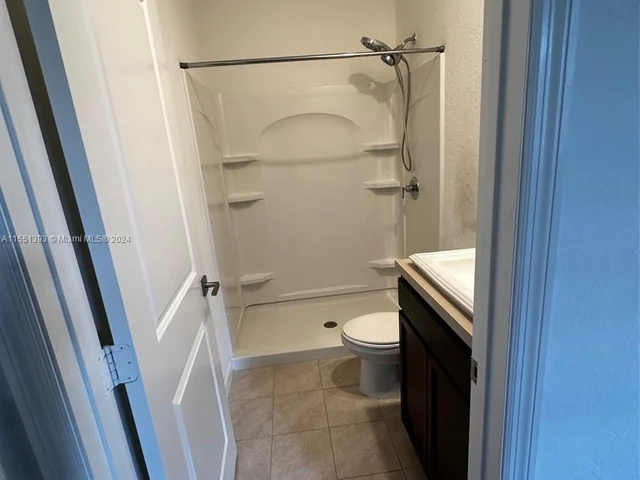 2810 NW 181st St, Miami Gardens FL 33056