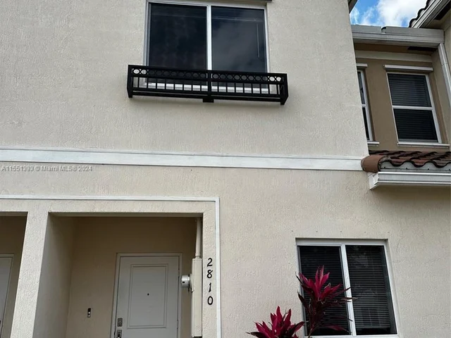 2810 NW 181st St, Miami Gardens FL 33056