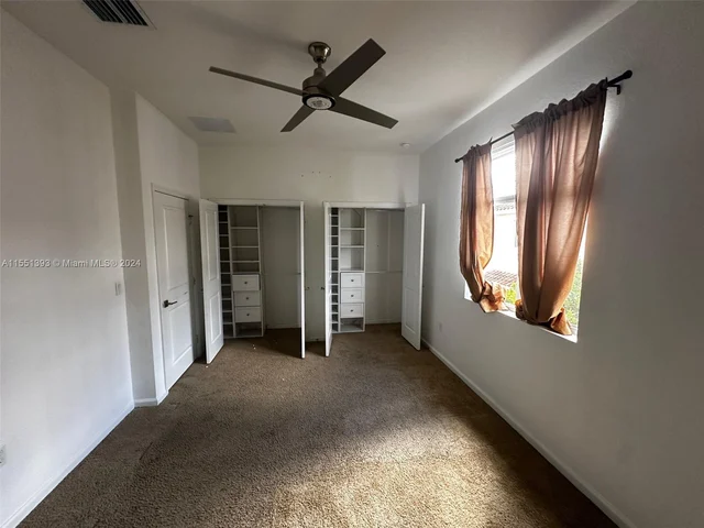 2810 NW 181st St, Miami Gardens FL 33056