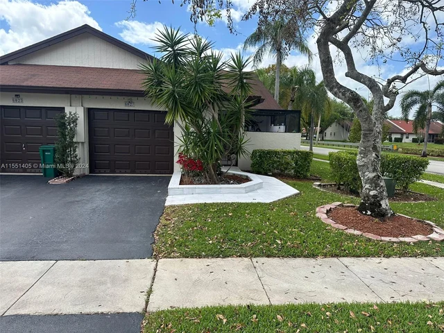 6027 NW 91st Ave, Tamarac FL 33321