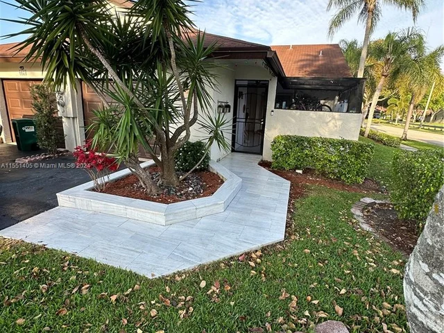 6027 NW 91st Ave, Tamarac FL 33321