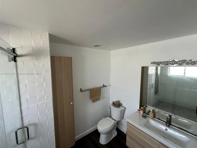 6027 NW 91st Ave, Tamarac FL 33321