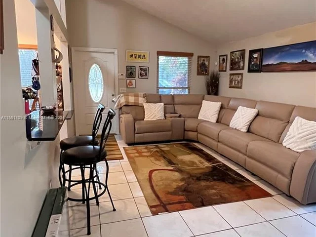 1741 SW 85th Ave, Miramar FL 33025