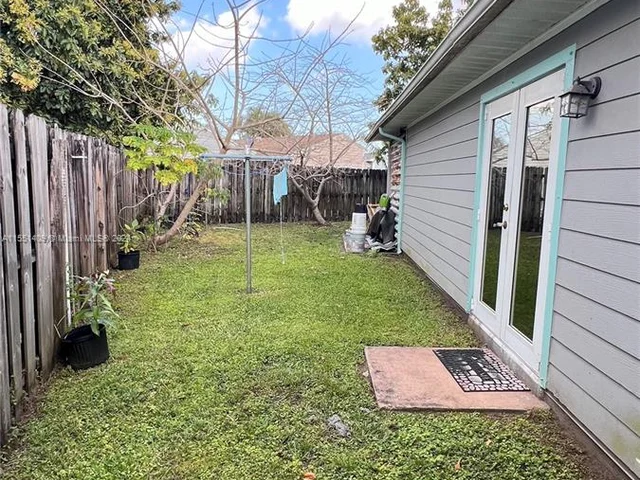 1741 SW 85th Ave, Miramar FL 33025