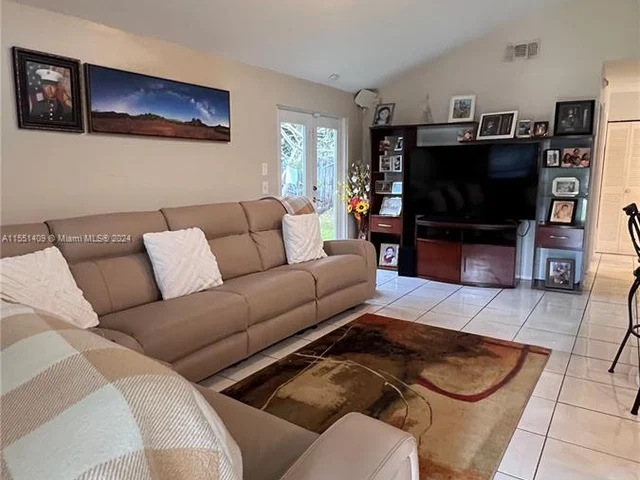 1741 SW 85th Ave, Miramar FL 33025