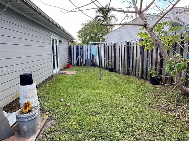 1741 SW 85th Ave, Miramar FL 33025