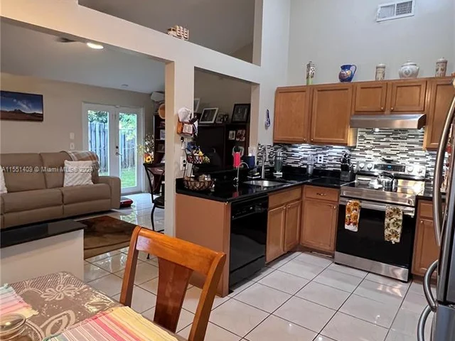 1741 SW 85th Ave, Miramar FL 33025