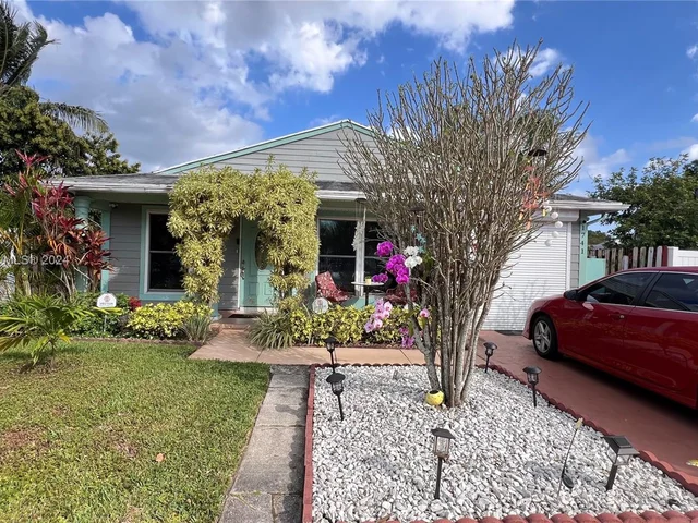 1741 SW 85th Ave, Miramar FL 33025