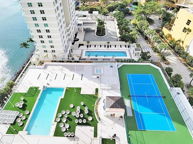 770 Claughton Island Dr # 14, Miami FL 33131