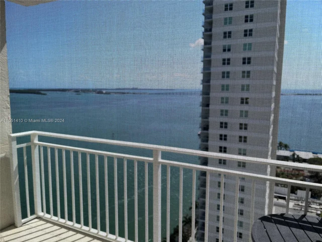 770 Claughton Island Dr # 14, Miami FL 33131