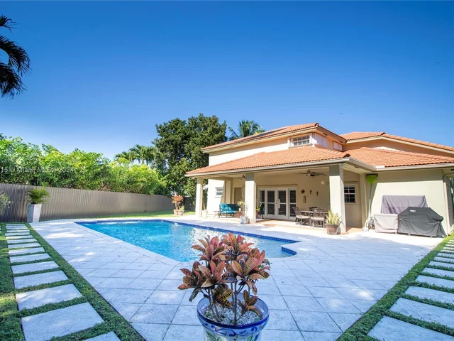 3220 SW 133rd Ave, Miami FL 33175