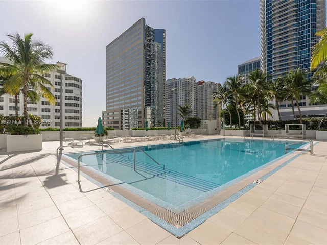 951 Brickell Ave # 1711, Miami FL 33131