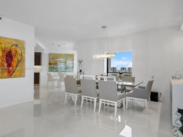 19500 Turnberry Way, Unit 18A, Aventura FL 33180