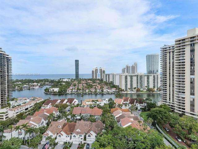 19500 Turnberry Way, Unit 18A, Aventura FL 33180