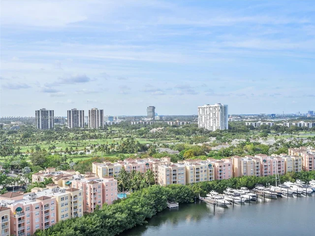 19500 Turnberry Way, Unit 18A, Aventura FL 33180