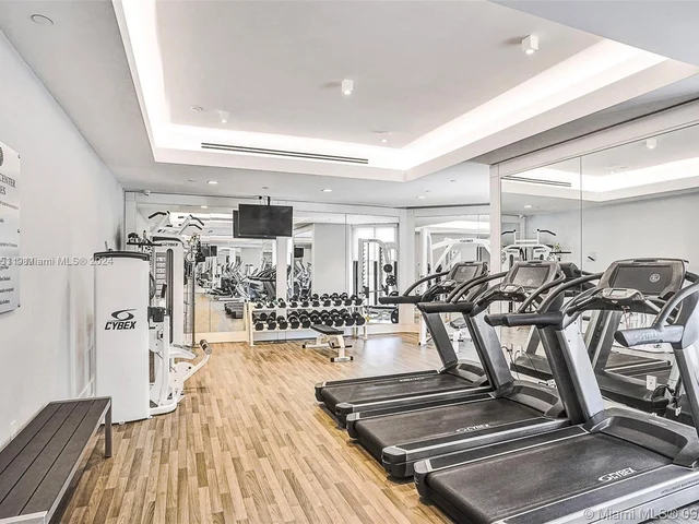 19500 Turnberry Way, Unit 18A, Aventura FL 33180